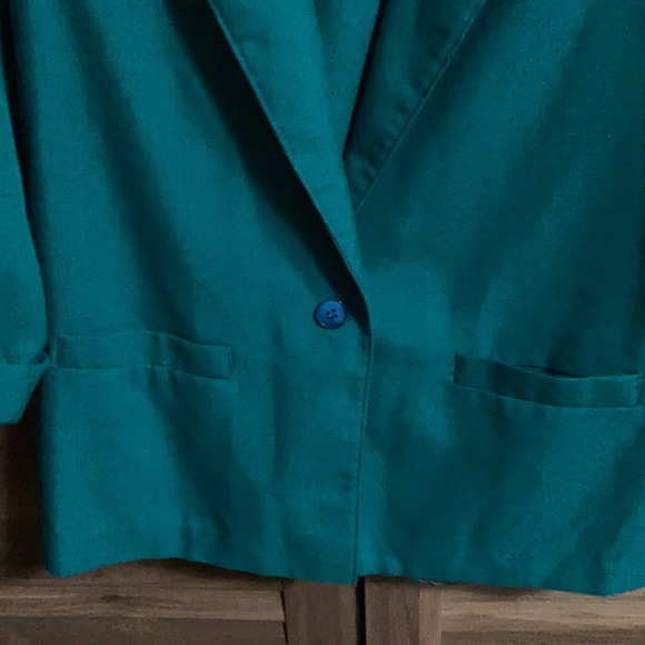 Women’s Three Quarter Length Sleeve Blazer - Picture 2 of 5